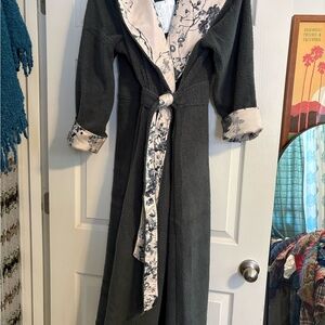 NWT SOFT SURROUNDINGS Gray Wrap Teddy/Sherpa Robe L/Xl